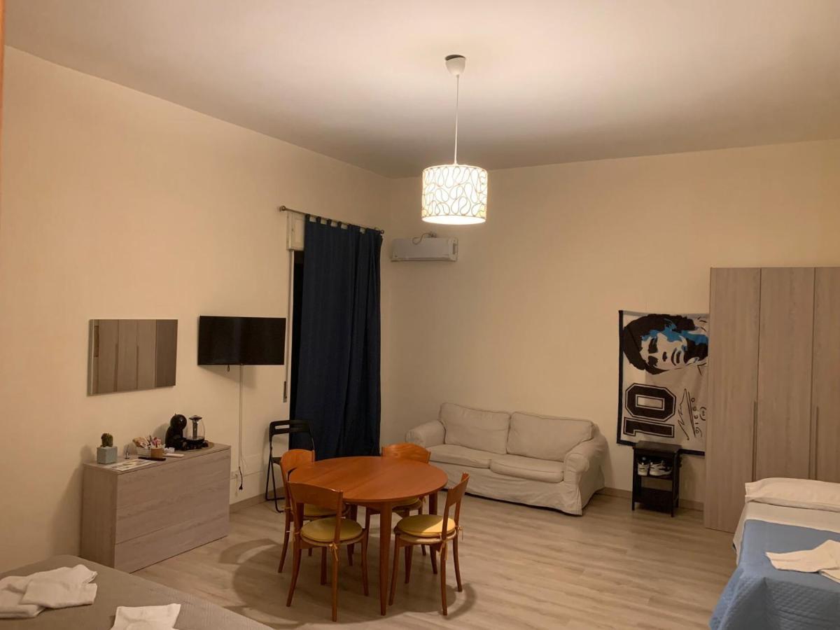 Gasthuis Keira House Napels